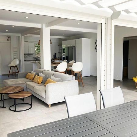 Magnifique Villa Avec Piscine Privative Et Jardin Сен-Франсуа Экстерьер фото